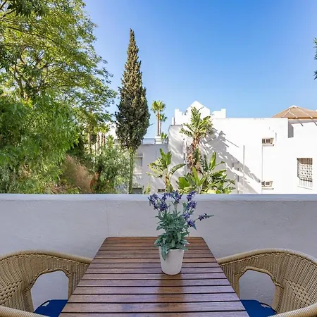 Quiet Near The Beach, With Pool And Garden Apartment