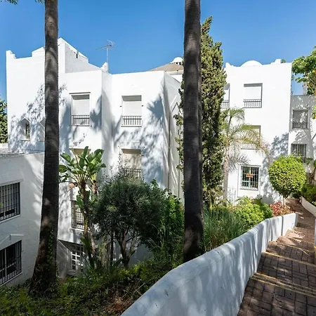Apartment Quiet Near The Beach, With Pool And Garden *