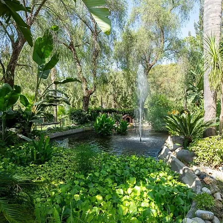 Apartment Quiet Near The Beach, With Pool And Garden *