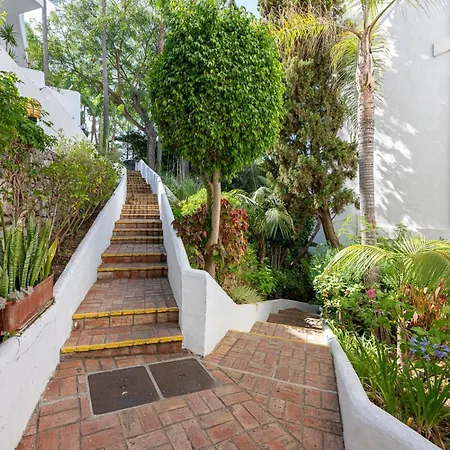 Quiet Near The Beach, With Pool And Garden Apartment Marbella